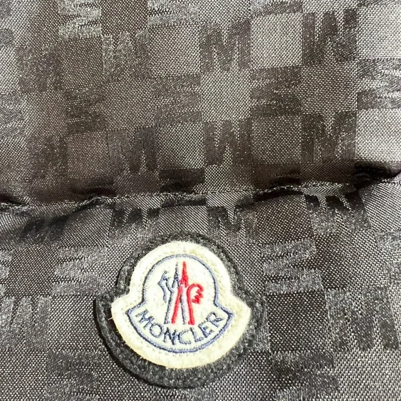 Moncler Kita Logo Print Nylon Vest Black Sm 1 - Picture 3 of 14